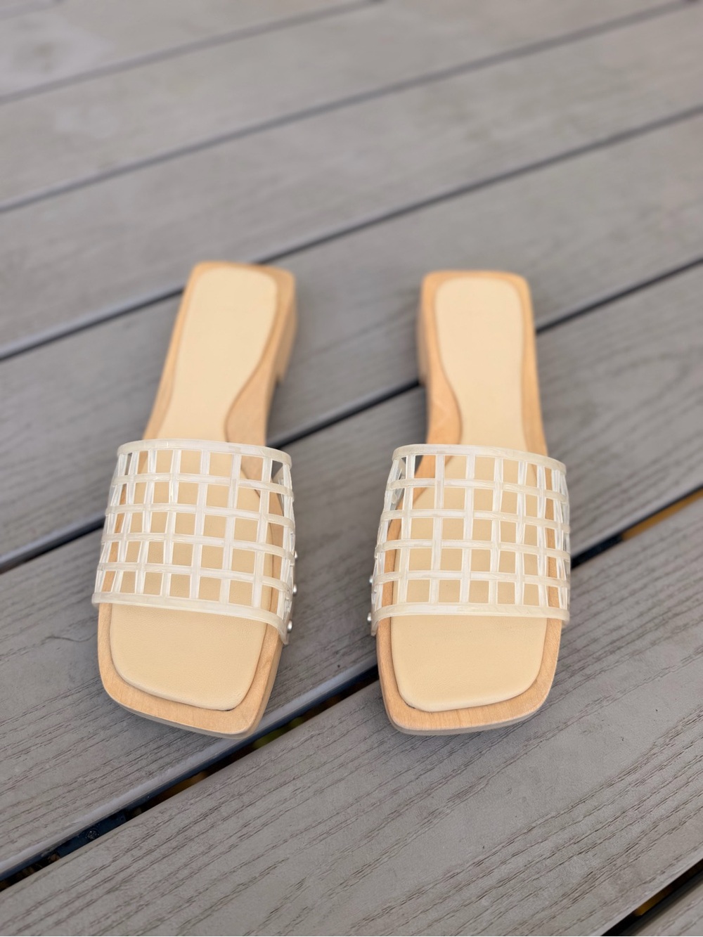 Vince Cream Grid Woven Leather Slide Sandals Size 11